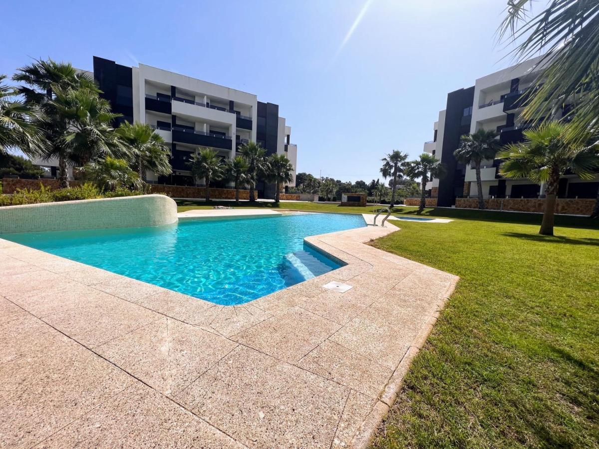 فيلا مارتن Modern Two Bedroom Ground Floor Apartment Duly7 المظهر الخارجي الصورة