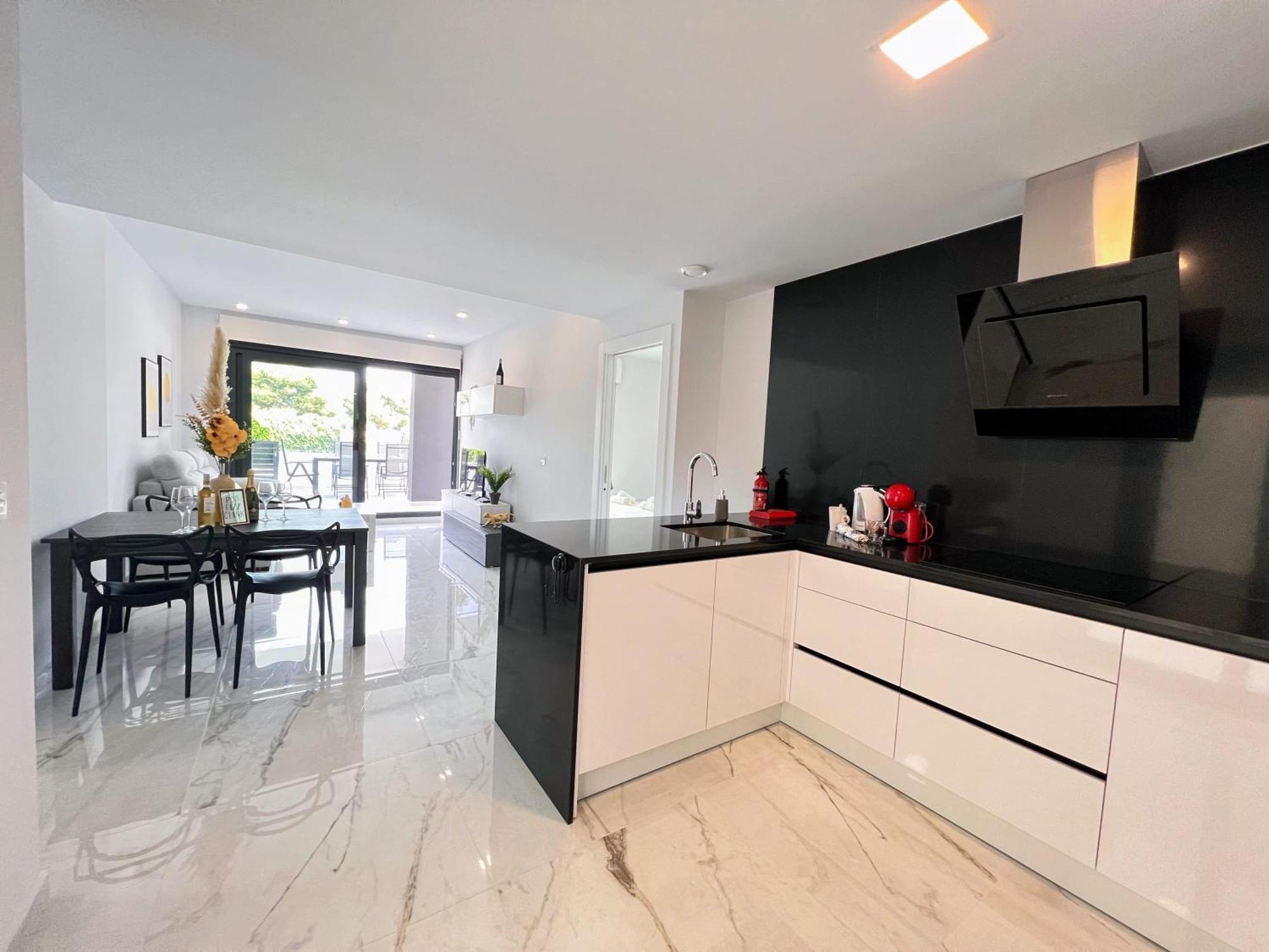 فيلا مارتن Modern Two Bedroom Ground Floor Apartment Duly7 المظهر الخارجي الصورة